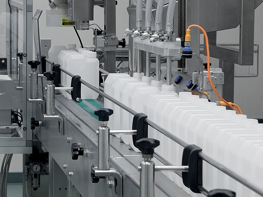 Pharmaceutical water filling systems